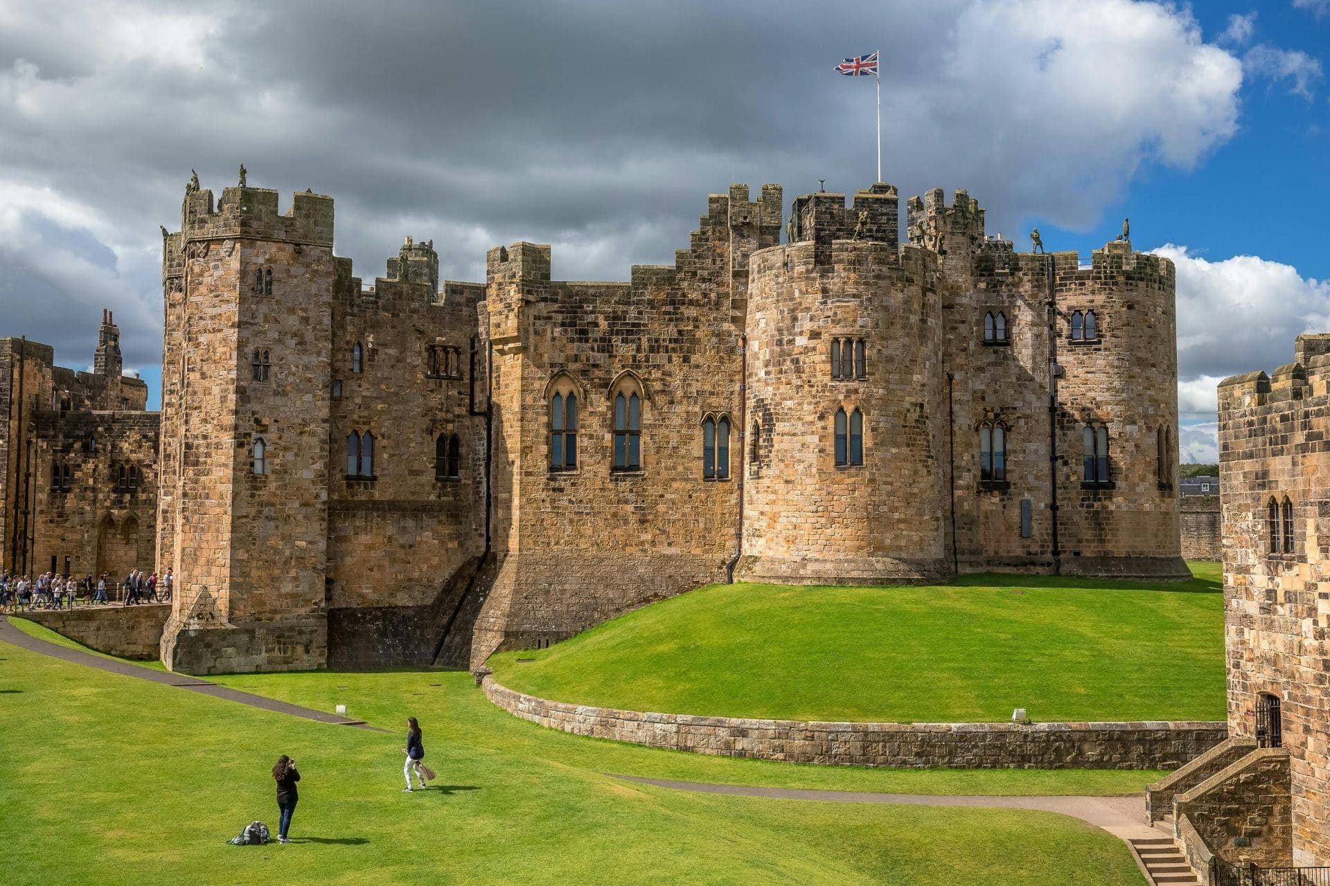 Alnwick Castle and Scottish Borders Tour including Castle Admission - 1