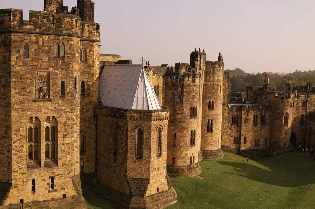 Alnwick Castle and Scottish Borders Tour including Castle Admission - 3