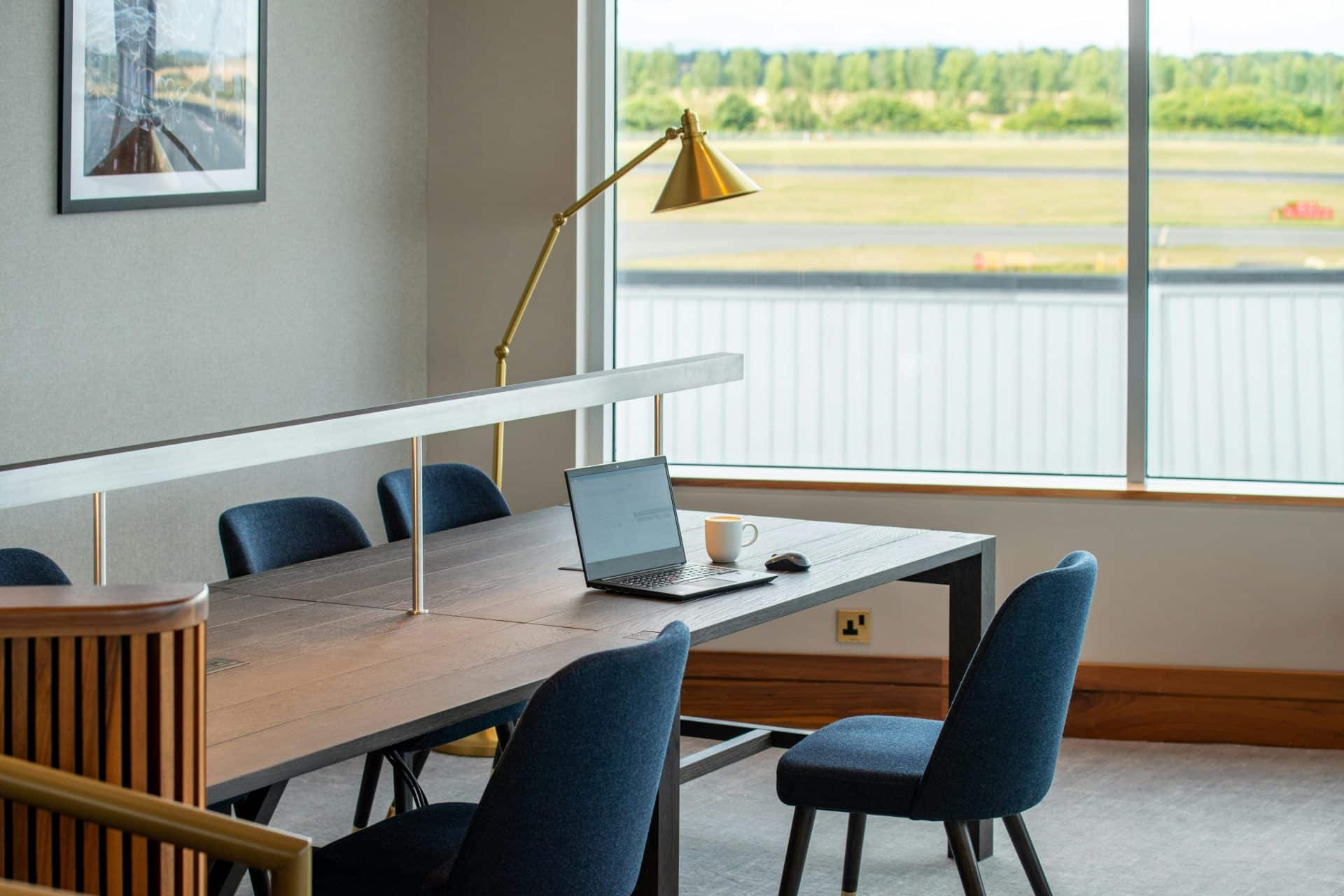 Edinburgh Airport: Turkish Airlines Lounge by Plaza Premium Group - 2
