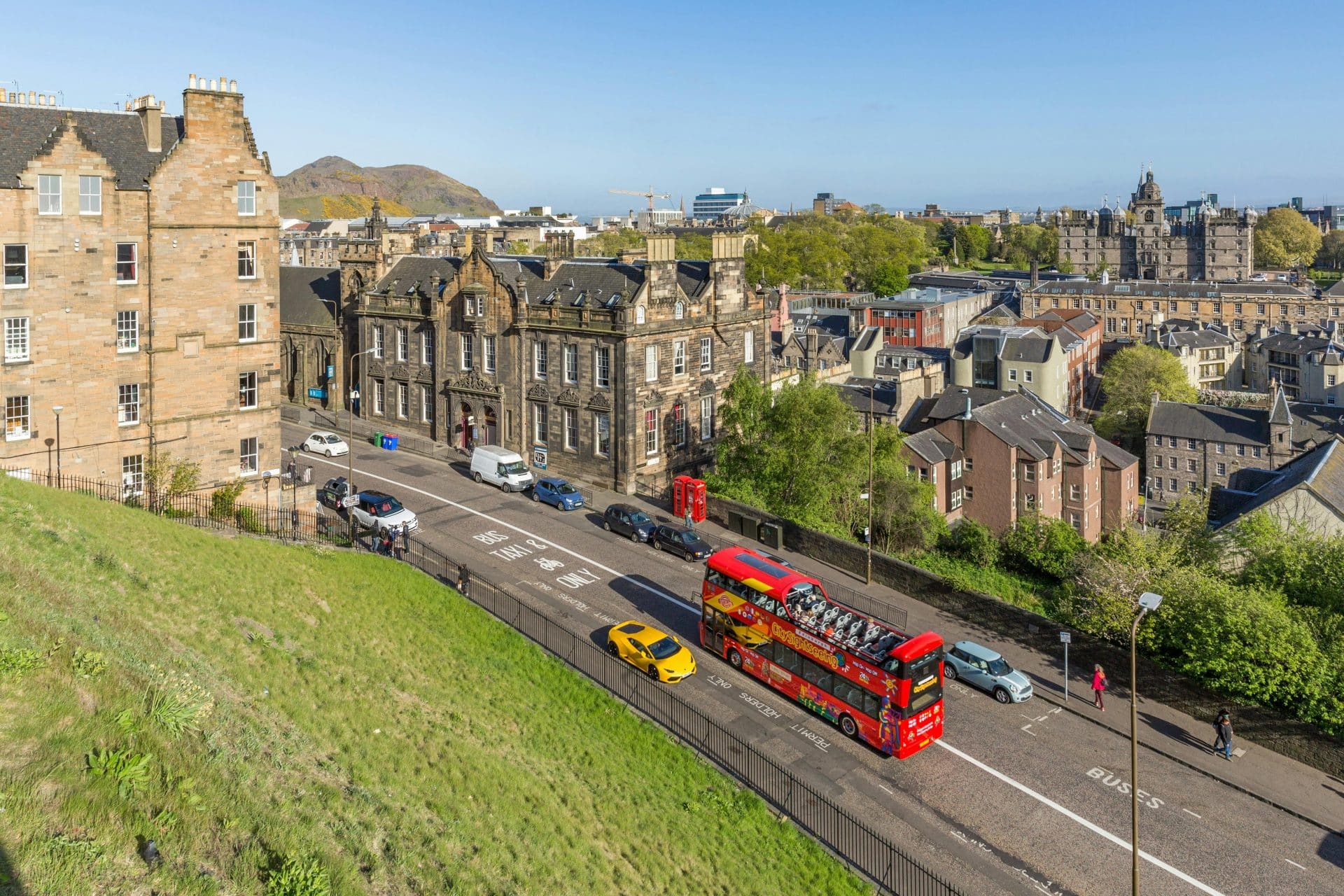 Edinburgh Bus Tour Hop-On Hop-Off - 4