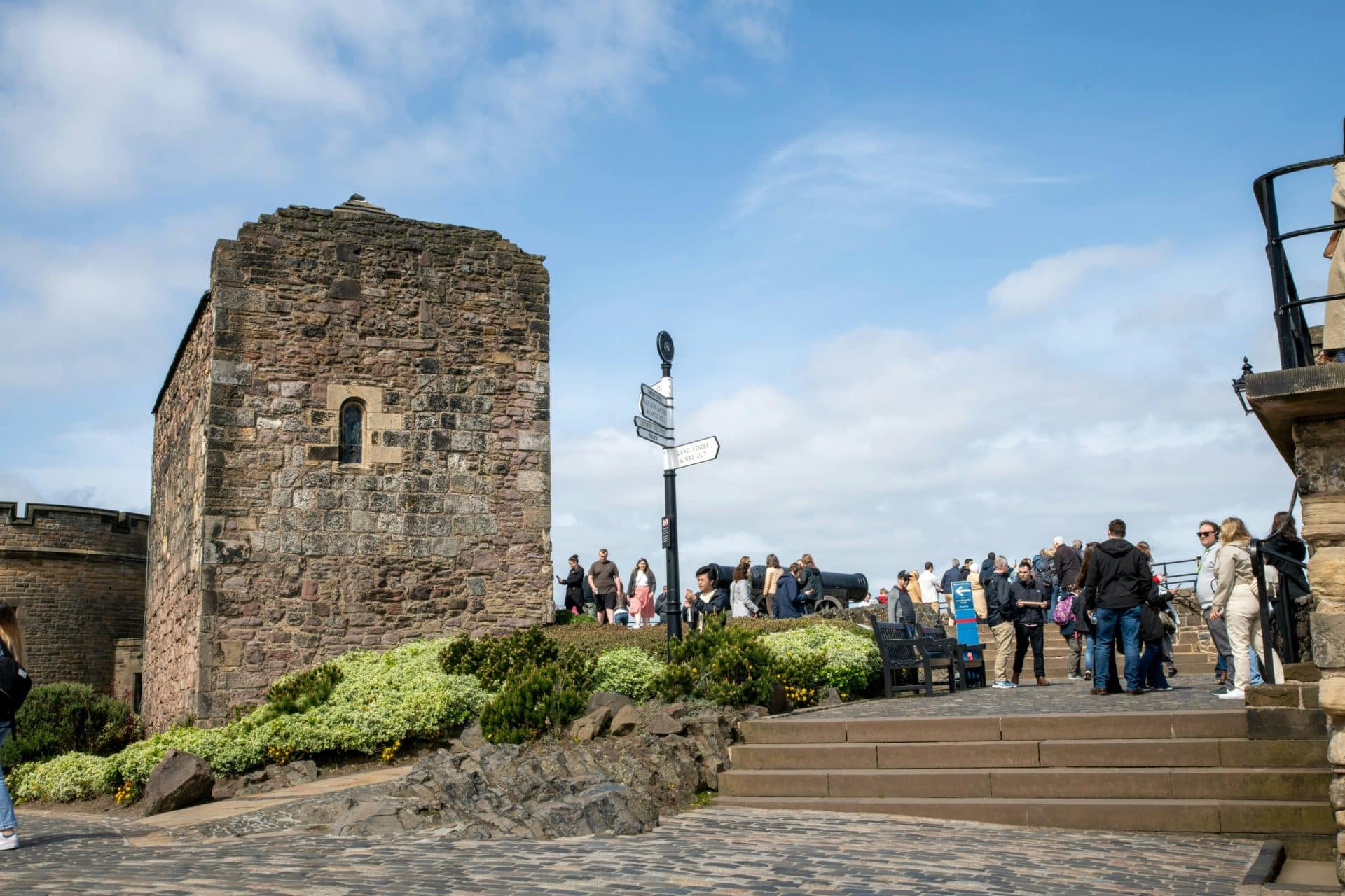 Edinburgh Castle: Entry Ticket + Guided Tour - 2