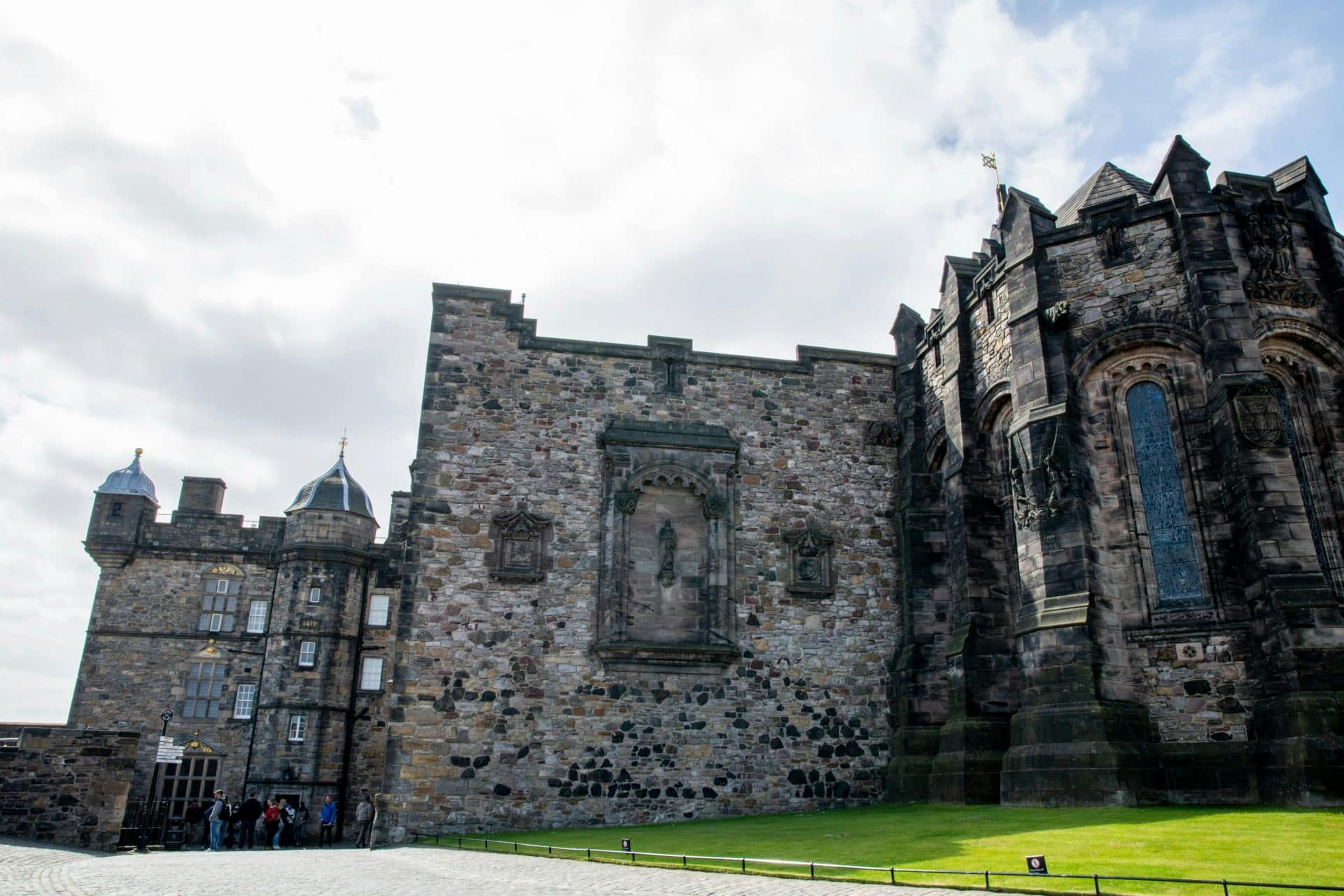 Edinburgh Castle: Entry Ticket + Guided Tour