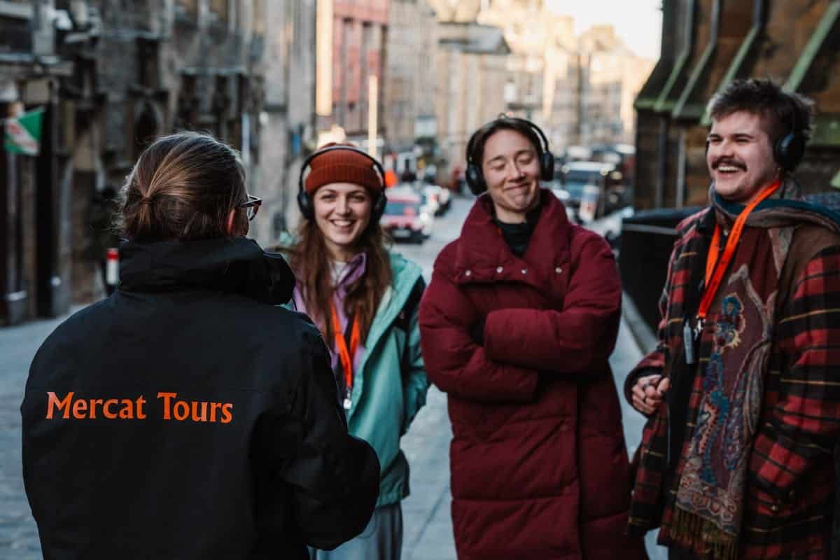 Edinburgh Castle & Royal Mile: Guided Walking Tour - 3