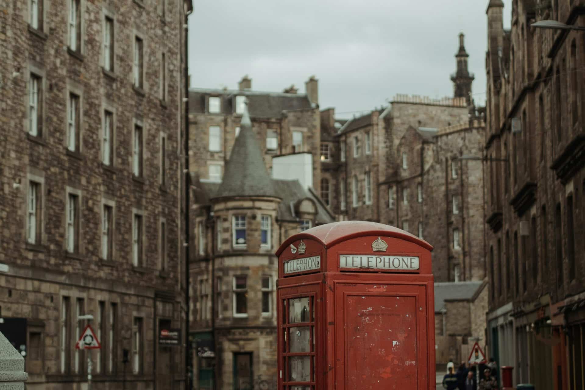 Edinburgh: City Audio Guide App for Your Smartphone - 1