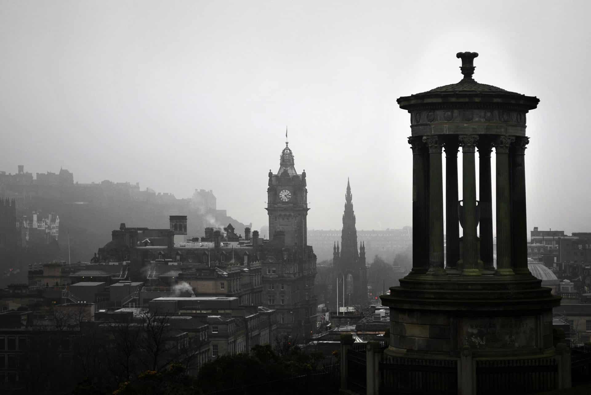 Edinburgh: City Audio Guide App for Your Smartphone