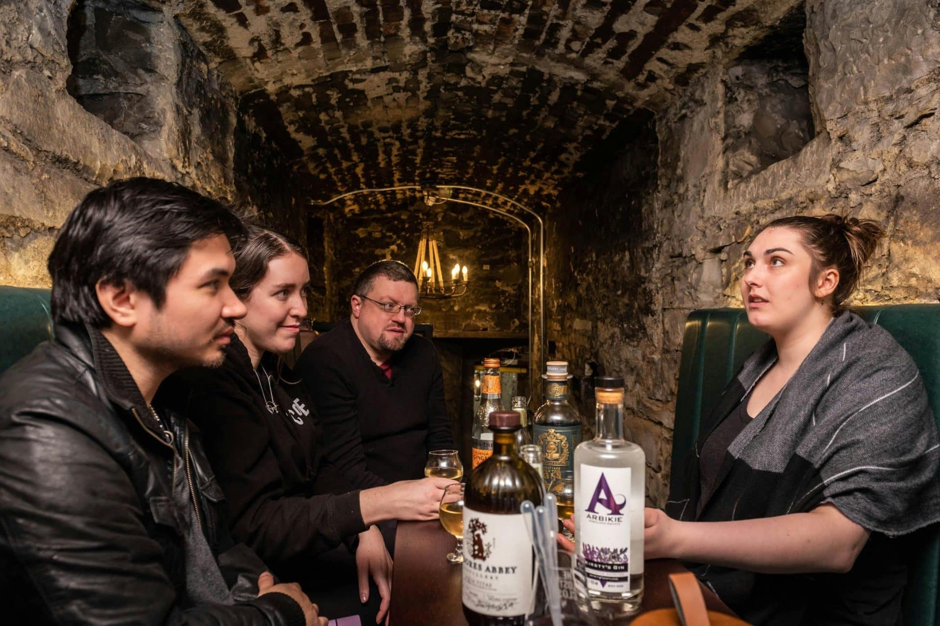 Edinburgh: Harry Potter Sights Guided Walking Tour + Gin Tasting - 1