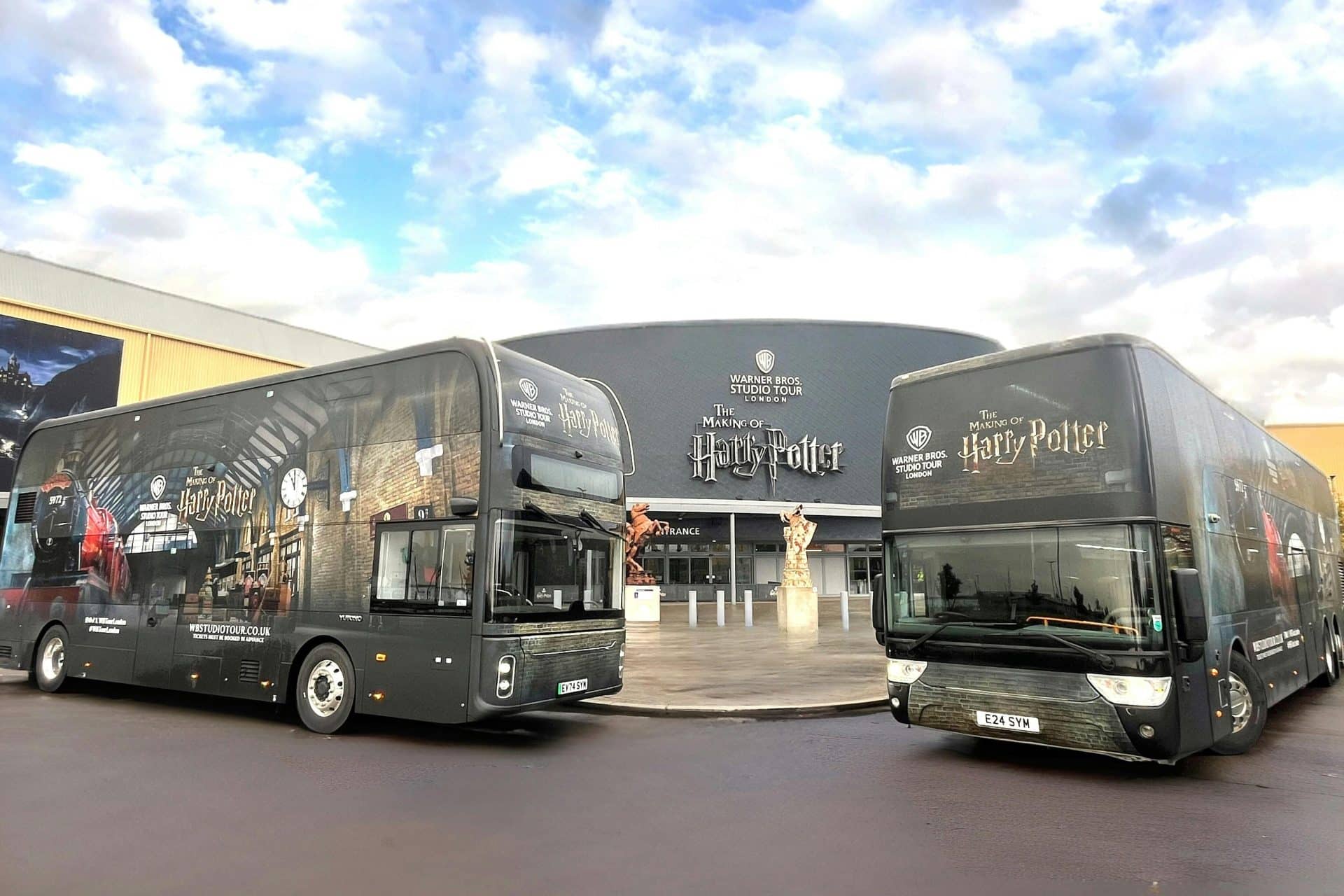 Harry Potter Warner Bros. Studio London: Entry + Transfer from London - 1