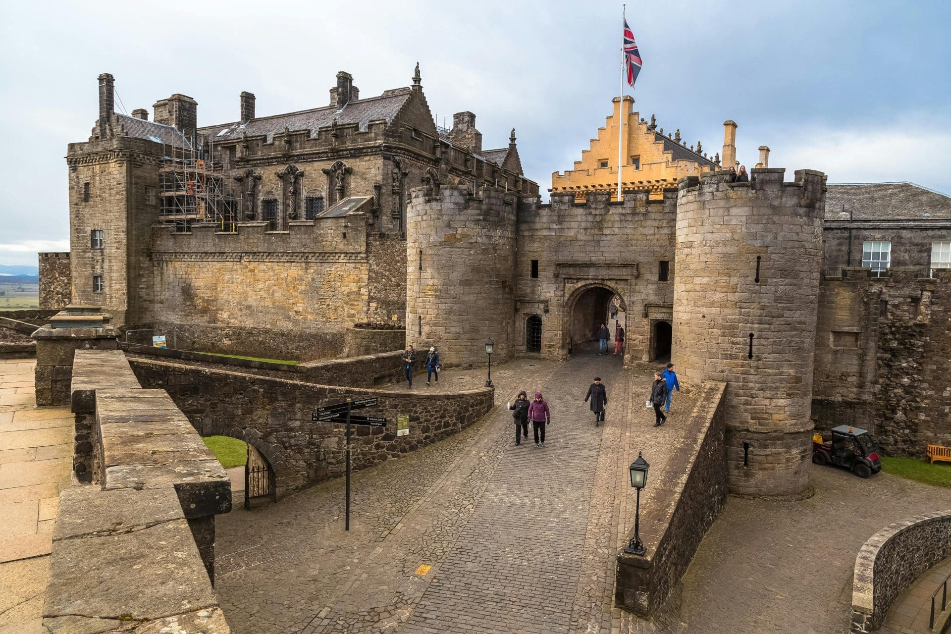 Loch Lomond, Stirling Castle & The Kelpies: Roundtrip - 1