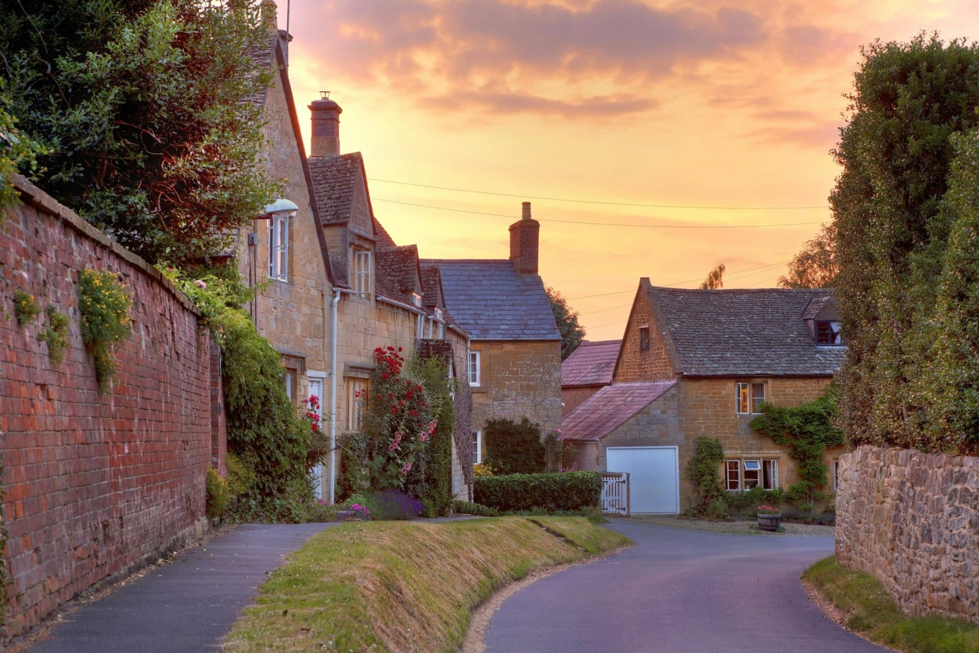 London: Harry Potter Film Sites Tour + Lacock Abbey & Gloucester Cathedral Entry - 2