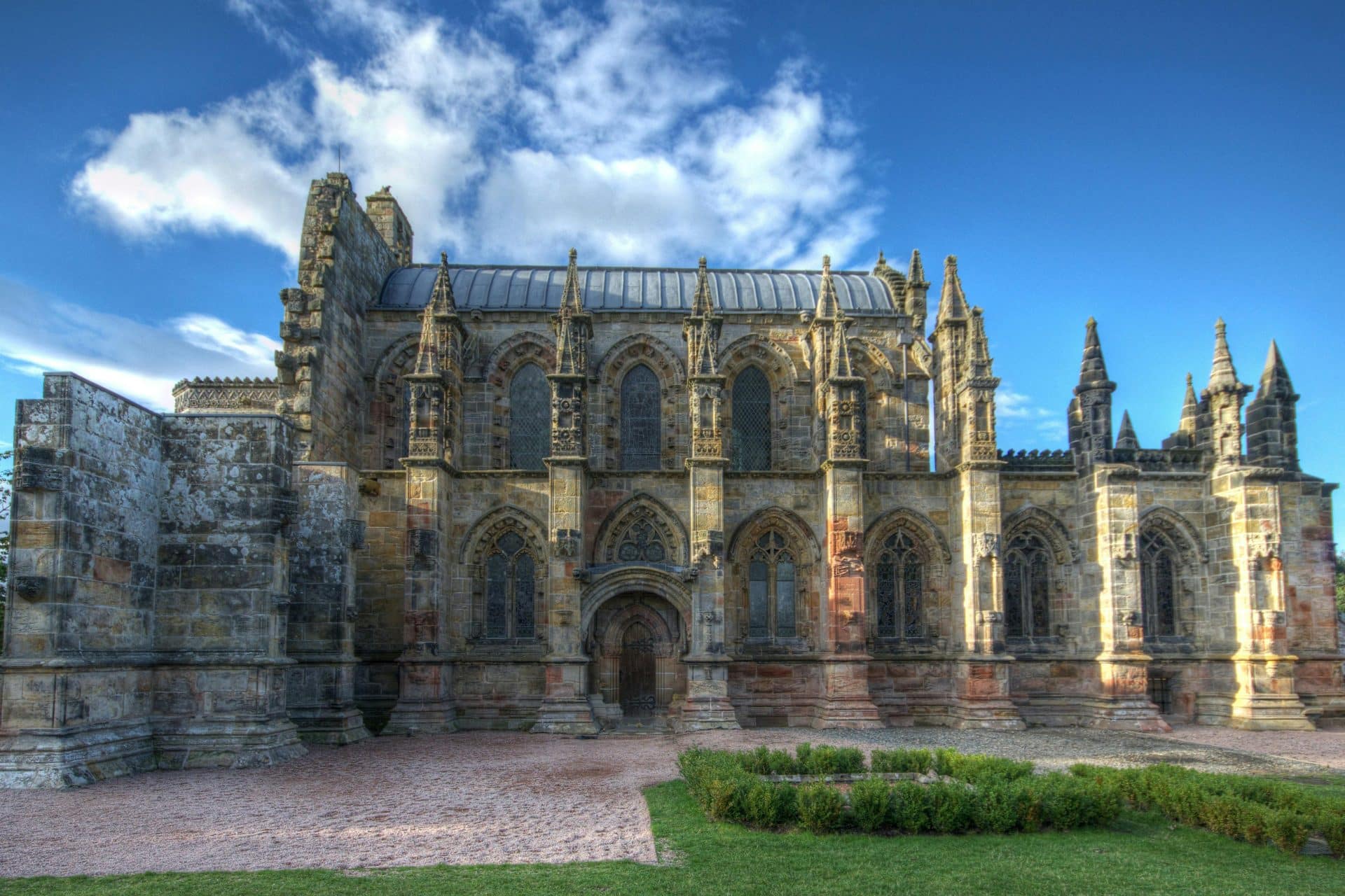 Rosslyn Chapel & Scottish Borders: Guided Tour from Edinburgh - 3