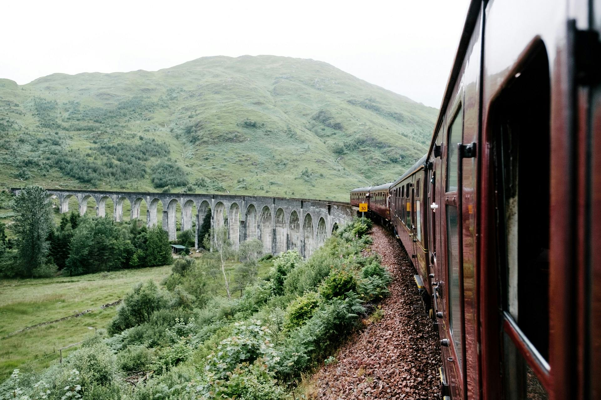Scottish Highlands: Harry Potter Train + Tour from Edinburgh - 3